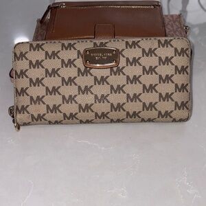 Michael Kors Signature Beige and Brown Wallet